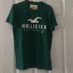 hollister t-shirt
